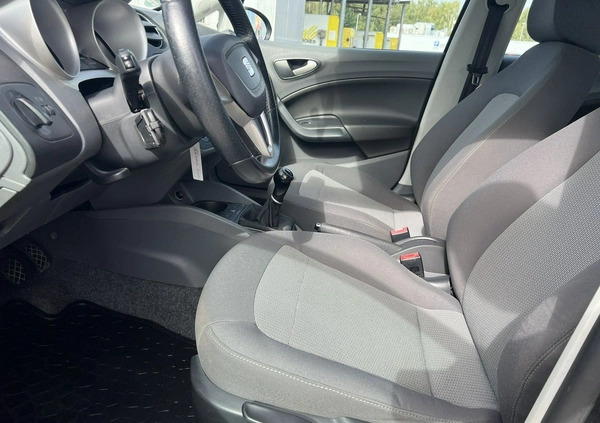 Seat Ibiza cena 19900 przebieg: 183000, rok produkcji 2010 z Mikołajki małe 379